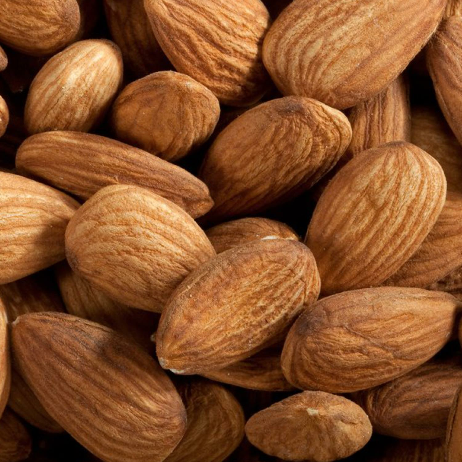 🌰 Badem: Doğal Lezzet ve Şifa Kaynağı